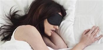 3  أضرار لارتداء غطاء العين أثناء النوم