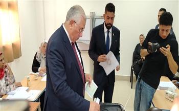 أمين عام حزب الجبهة يدلي بصوته في انتخابات الشيوخ ويؤكد أهمية دعم مسيرة الدولة