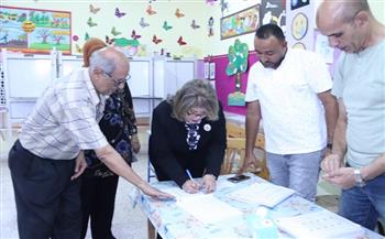 وكيلة مجلس الشيوخ تدلي بصوتها في الانتخابات وتدعو المواطنين للمشاركة الفاعلة
