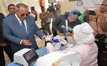 محافظ بورسعيد يتفقد سير أعمال انتخابات مجلس الشيوخ بحي الشرق 