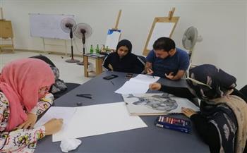 "الرسم والتصوير" تفتح نوافذ الإبداع بمجمع 15 مايو للفنون المعاصرة ضمن فعاليات "مشروع فنان"
