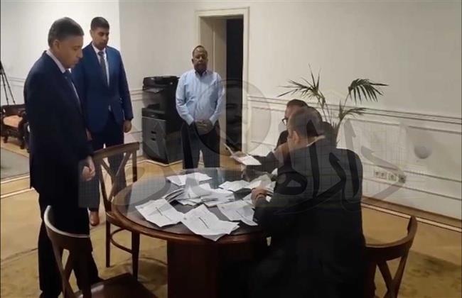 لجان الجيزة تبدأ فرز الأصوات بانتخابات «الشيوخ».. وإعلان النتائج الأولية قريبًا