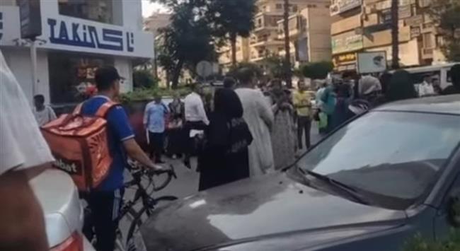 مقتل طفل ذبحًا على يد شاب في المهندسين.. والأهالي يسلمون المتهم للشرطة