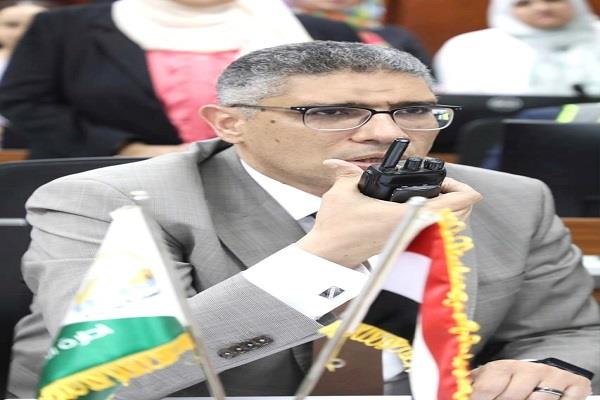 محافظ الجيزة يعلن غلق صناديق الاقتراع بلجان انتخابات الشيوخ