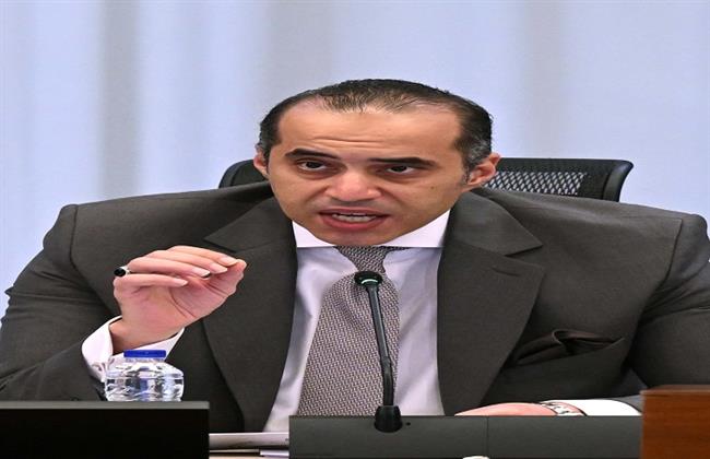 فوزي: قانون الإيجار يقضى على مشاكل المساكن الخالية وانهيارات العقارات لعدم الصيانة