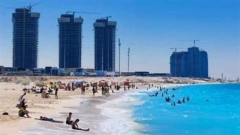 المصريون والصيف..  «بين شطين وميه»