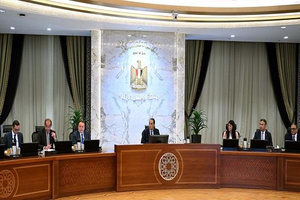 رئيس الوزراء يترأس اجتماع المجموعة الوزارية الاقتصادية