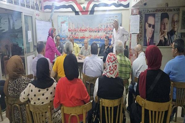 الشاعر محمود عباس يفوز بمقعد رئيس نادي أدب كفر الزيات