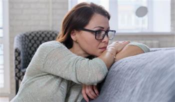 عادات يومية غير مقصودة تضعك في دائرة العزلة الاجتماعية.. احذريها  
