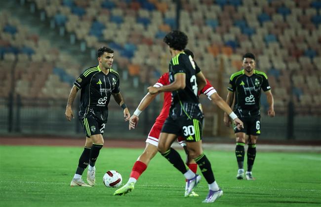 شوط أول سلبي بين الأهلي ومودرن سبورت في الدوري الممتاز