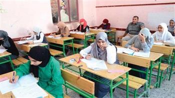 التعليم: انطلاق امتحانات الدبلومات الفنية التحريرية للدور الثاني للعام الدراسي 2024 / 2025