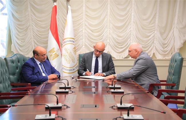 بنسبة نجاح (89.88%).. وزير التربية والتعليم يعتمد نتيجة امتحانات الدبلومات الفنية الدور الثاني ٢٠٢٥ 