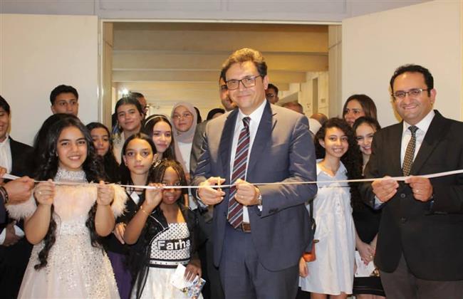 وزير الثقافة يفتتح المعرض السنوي العاشر لفصول الرسم بمركز تنمية المواهب