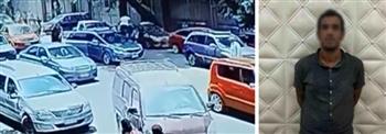ضبط سايس قفز على سيارة لإجبار قائدها على التوقف بالقاهرة