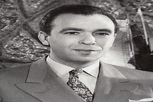 "هنا القاهرة".. أحمد سالم يصيغ هوية إذاعية خالدة