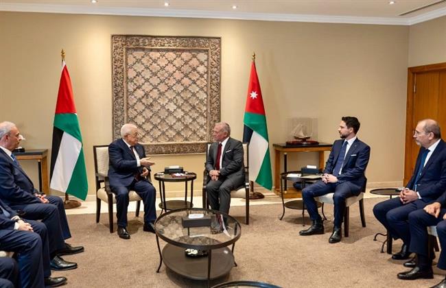 ملك الأردن للرئيس الفلسطيني: ندعم قيام دولة مستقلة وفق حل الدولتين