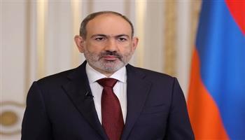 رئيس وزراء أرمينيا يهنئ نظيره الفرنسي على توليه مهام منصبه الجديد