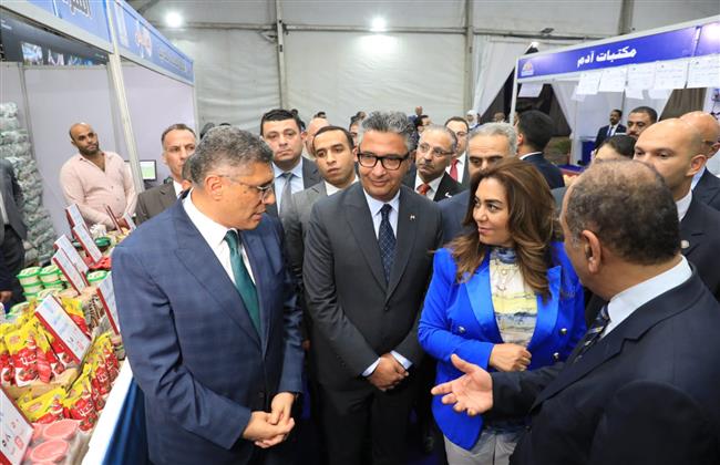 وزير التموين يفتتح المعرض الرئيسي “أهلاً مدارس” بالعمرانية بتخفيضات 30‰