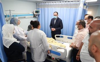 نائب وزير الصحة يتفقد مستشفى علاج الأورام بسمالوط والمركز الإقليمي لنقل الدم بالمنيا 