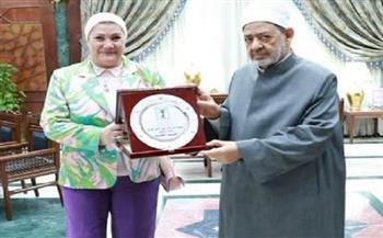 شيخ الأزهر يبحث مع المجلس القومي للطفولة والأمومة دعم حقوق الطفل