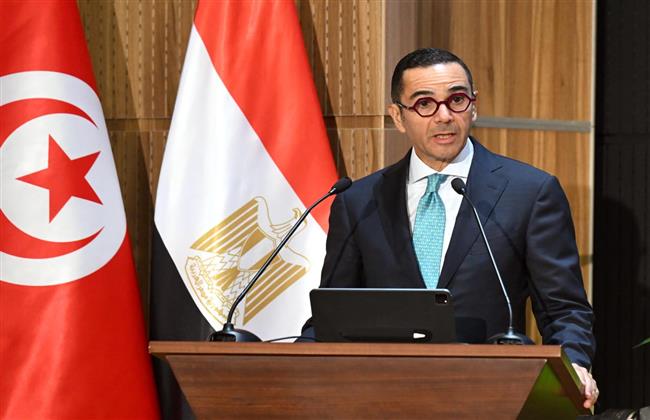 وزير الاستثمار يدعو لتعميق الشراكة الاقتصادية مع تونس ورفع التبادل التجاري إلى مليار دولار