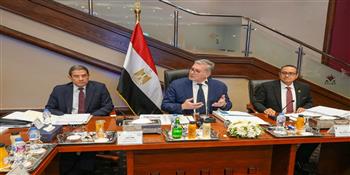 وزير البترول يترأس اجتماع الجمعية العامة للشركة المصرية القابضة للغازات الطبيعية إيجاس