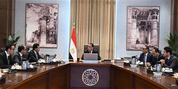 مدبولي يستعرض مع وزير الشباب الاستراتيجية الوطنية الأولى للشباب والرياضة (2025–2032)
