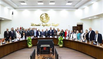 خطة لتطوير الإعلام.. شباب الصحفيين يطالبون بدمج "التقليدي" و"الحديث" وضخ "دماء جديدة"