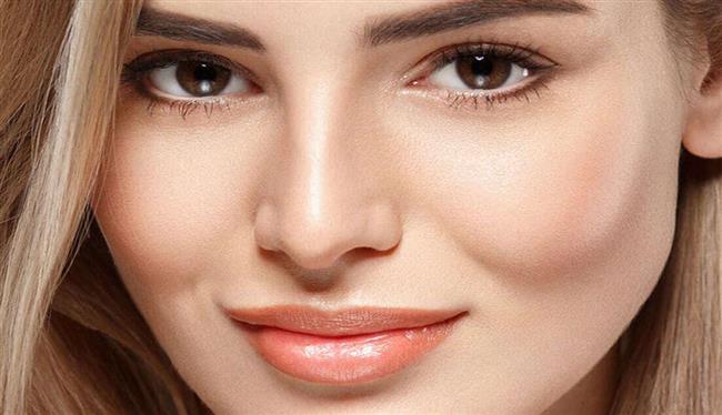 لإخفاء الخدود الممتلئة بالمكياج.. اتبعي تلك النصائح 