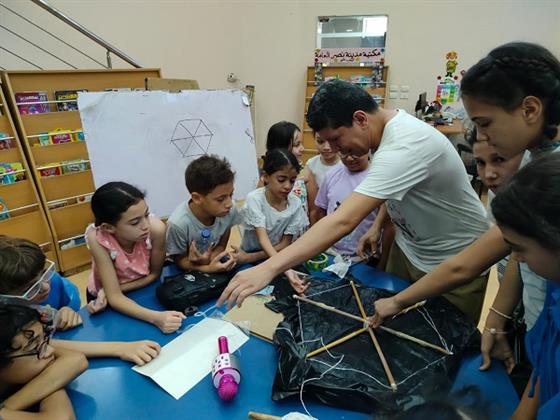 «إعادة استخدام المخلفات الصلبة» ورشة تثقيفية بمكتبة مدينة نصر العامة