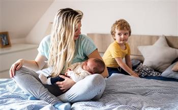 أمًّا للمرة الثانية.. كيف تحافظين على وقتك الخاص رغم مسؤوليات طفلين؟