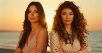 "السهرة حلوة" تجمع غادة رجب وشقيقتها لأول مرة
