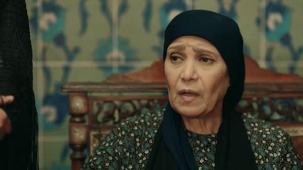 عايدة فهمي تستقبل العزاء في شقيقتها الكبرى مساء اليوم  