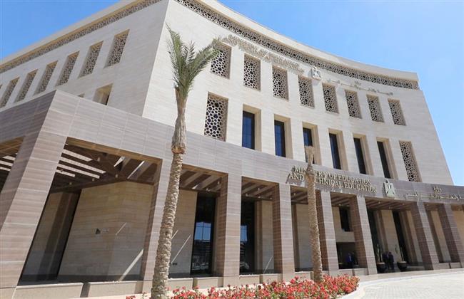 «التعليم»: أسعار كتب المدارس الرسمية تشمل المستوى الرفيع