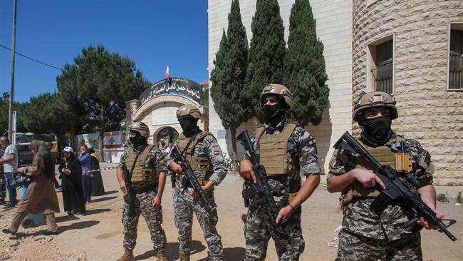 مسؤول أمني فلسطيني بلبنان: استكملنا عملية تسليم دفعات جديدة من السلاح في مخيم عين الحلوة