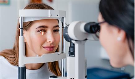 انتبه ..علامات تحذيرية تدل علي مشاكل النظر