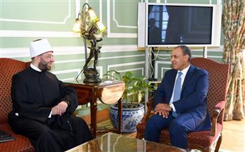 وزير الخارجية يستقبل وزير الأوقاف لبحث تعزيز التعاون بين الوزارتين بما يخدم المصلحة الوطنية