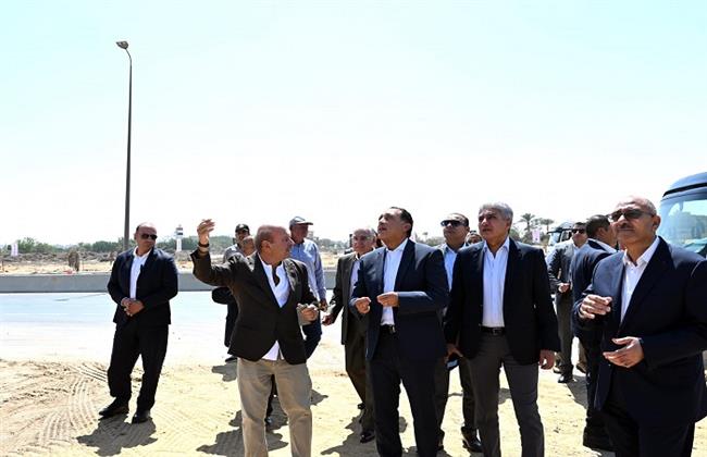 رئيس الوزراء يتفقد "الممشى السياحي" ضمن الاستعداد لافتتاح المتحف المصري الكبير