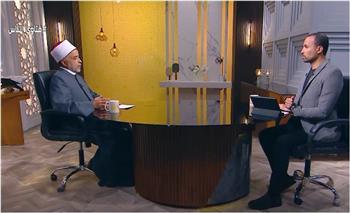 ما حكم نسيان دفع الأجرة في المواصلات العامة؟.. أمين الفتوى يجيب