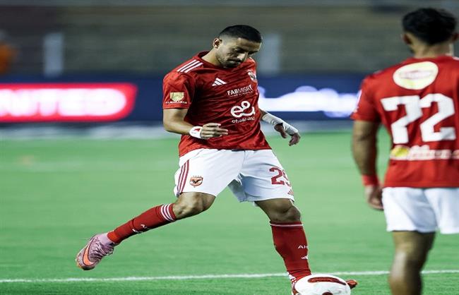 الدوري الممتاز.. الدقيقة 30| إصابة زيزو وطاهر محمد طاهر بديلًا أمام إنبي
