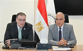 وزير الري يبحث مع رئيس "التنظيم والإدارة" أعمال التطوير المؤسسي بالوزارة