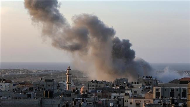 استشهاد 11 فلسطينيا وإصابة آخرين برصاص وقصف الاحتلال مدينة غزة