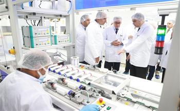 وزير الصحة يشهد التشغيل التجريبي لخط إنتاج فلاتر الغسيل الكلوي بمصنع «إشتيو لايف ساينس»