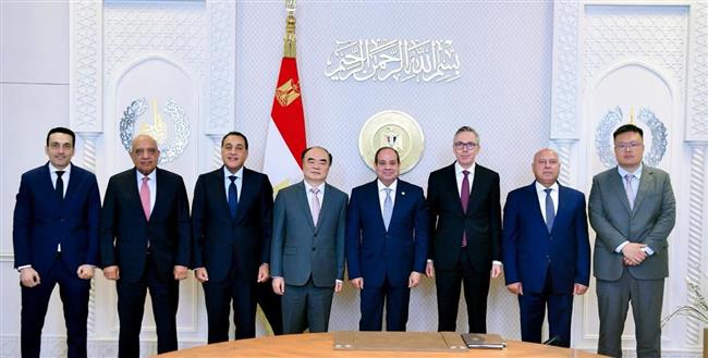 الرئيس السيسي يستقبل رؤساء "سكاتك" النرويجية و"صنجرو" الصينية لتعزيز التعاون في الطاقة الخضراء. 