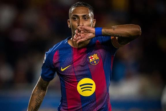 الدوري الإسباني.. برشلونة يكتسح فالنسيا ويواصل مطاردة ريال مدريد