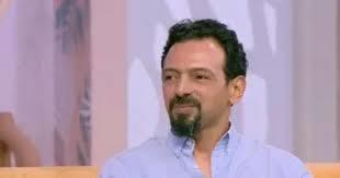 أحمد خالد موسى يؤدي العمرة ويتبرع بصدقة على روح الراحل تيمور تيمور