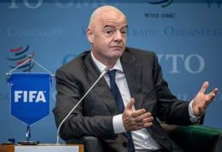 كأس الإنتركونتيننتال.. إنفانتينو يهنئ بيراميدز بعد الفوز على أوكلاند