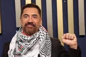 بعد دعمه لفلسطين في حفل الإيمي 77.. من هو خافيير بارديم؟  