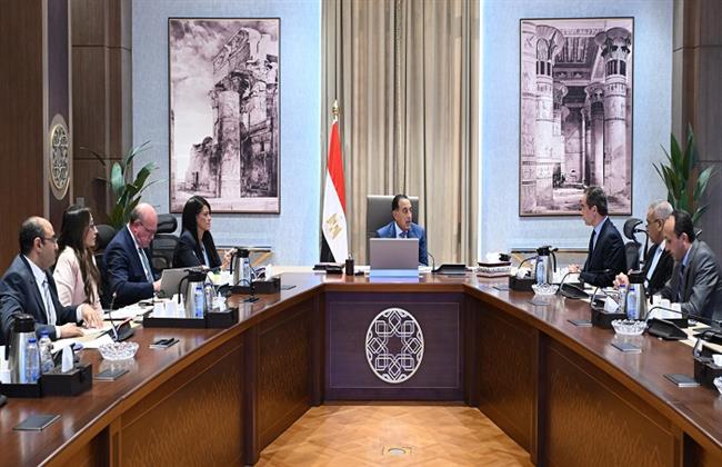 مدبولي يتابع إجراءات فض التشابكات المالية بين الوطنية للإعلام وبنك الاستثمار القومي