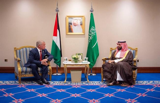 ملك الأردن وولي العهد السعودي يبحثان العلاقات الثنائية وتطورات الأوضاع بالمنطقة